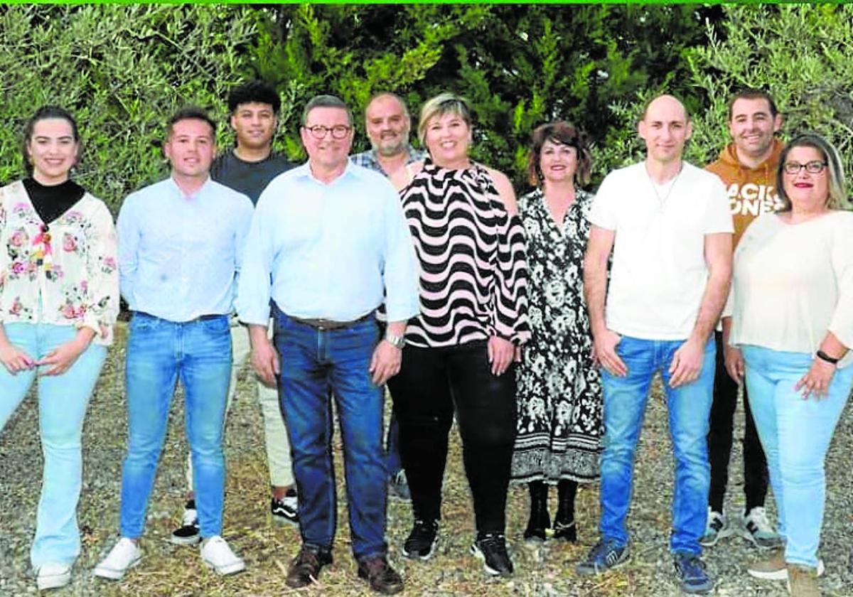 Integrantes de la candidatura del PNV de Oion, con el candidato José Antonio Tarragona al frente.