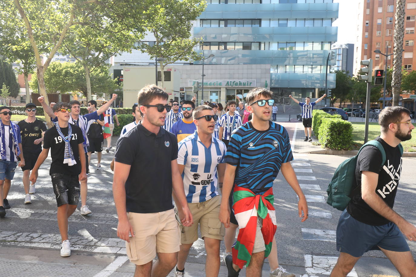 Las mejores fotos de Vitoria y Valencia en la previa del Levante-Alavés