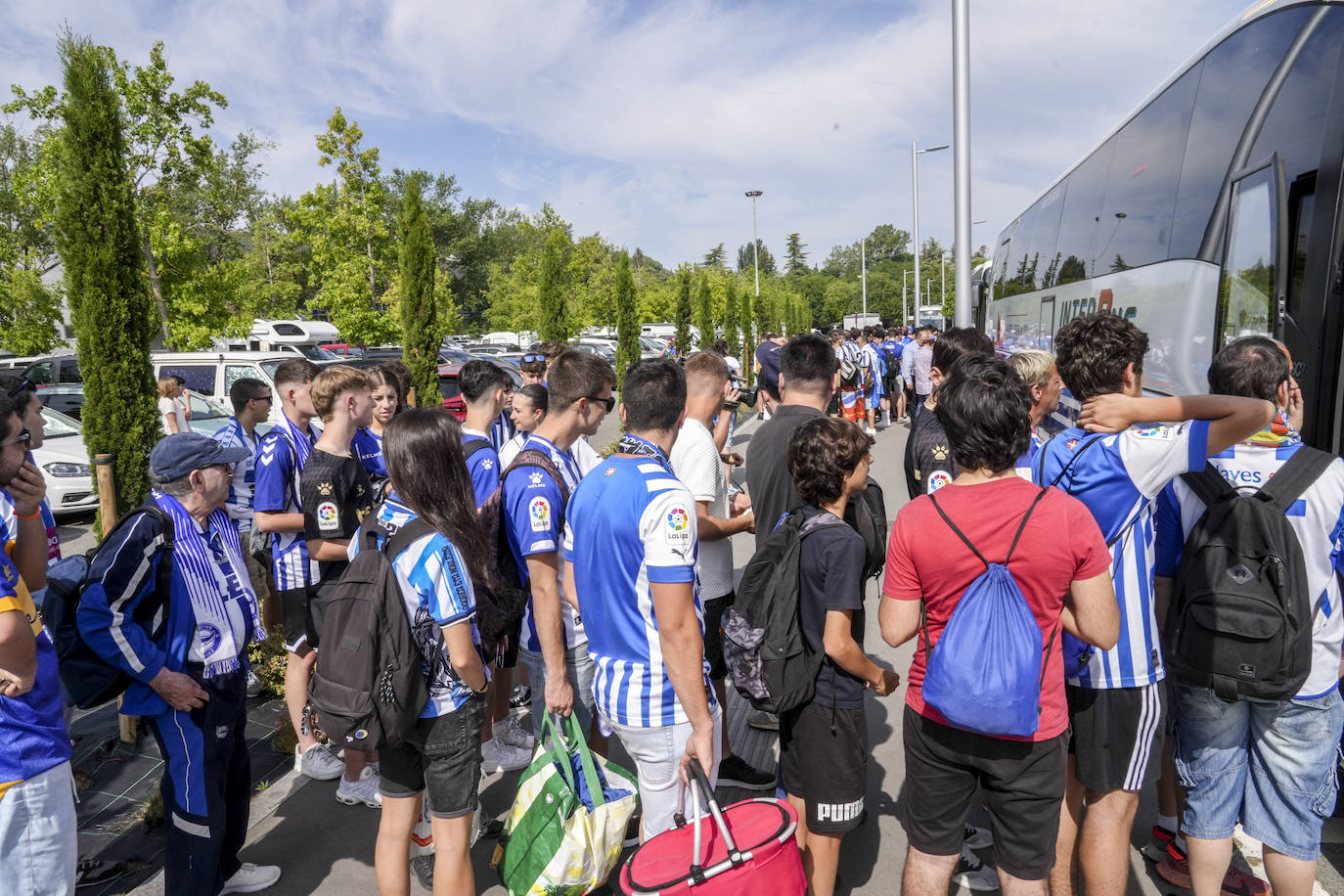 Las mejores fotos de Vitoria y Valencia en la previa del Levante-Alavés