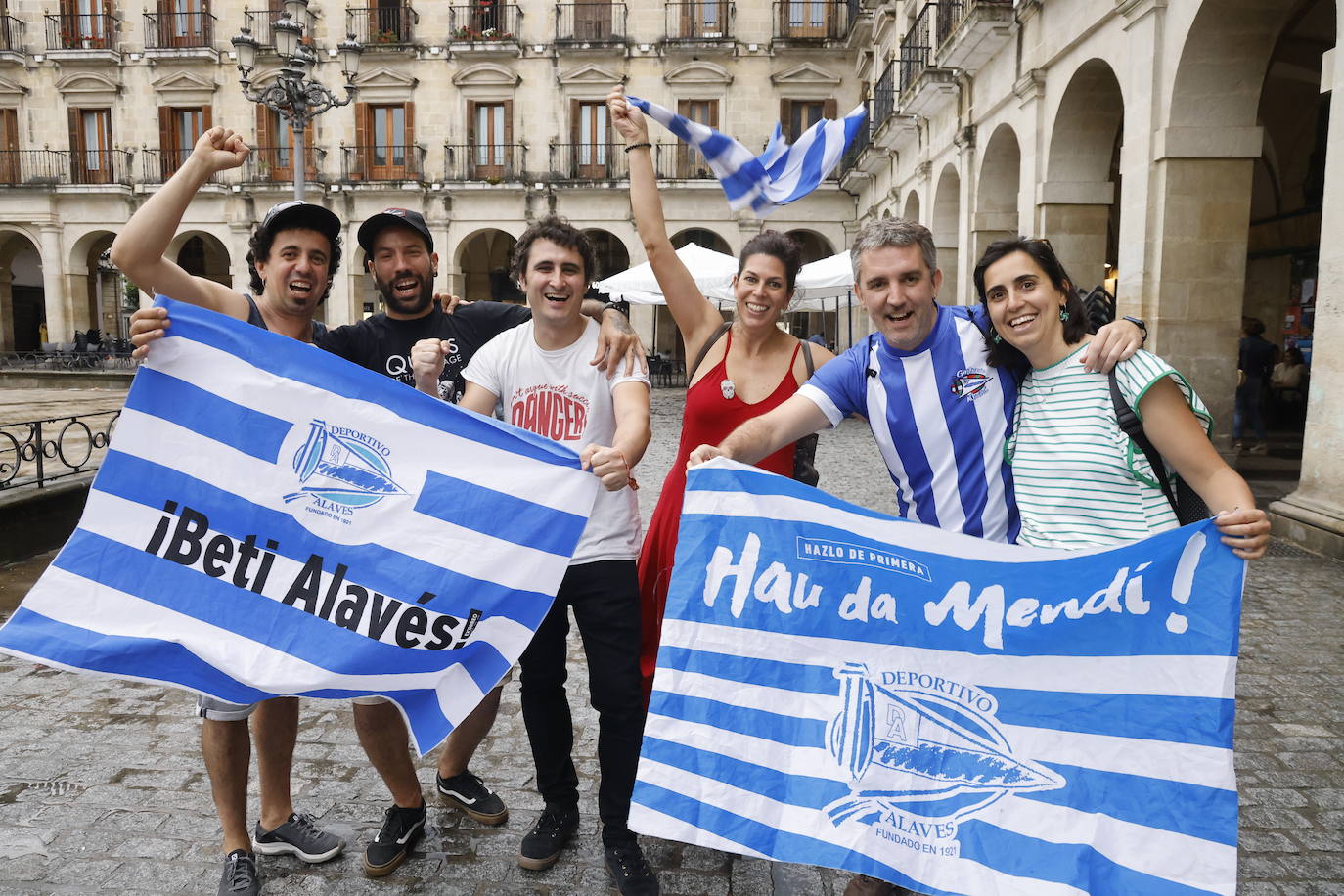 Las mejores fotos de Vitoria y Valencia en la previa del Levante-Alavés