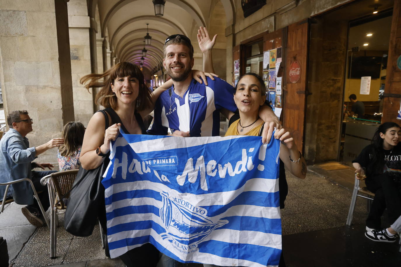 Las mejores fotos de Vitoria y Valencia en la previa del Levante-Alavés