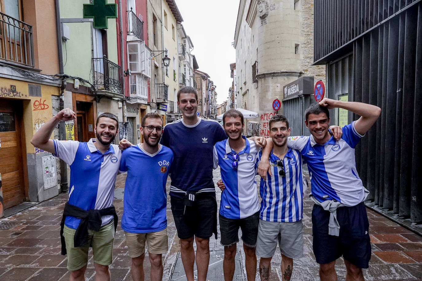 Las mejores fotos de Vitoria y Valencia en la previa del Levante-Alavés