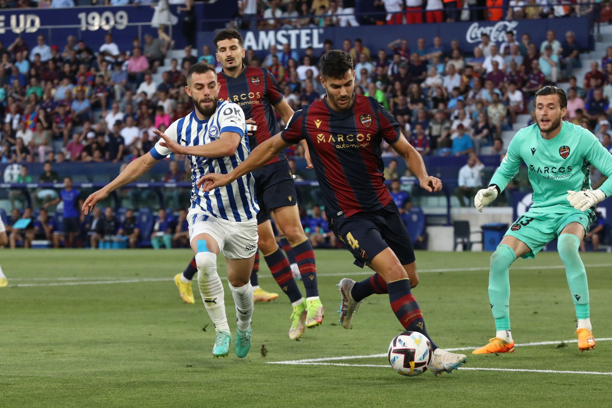 Las mejores fotos del Levante - Alavés