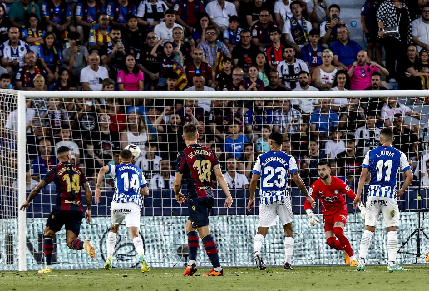 Las mejores fotos del Levante - Alavés