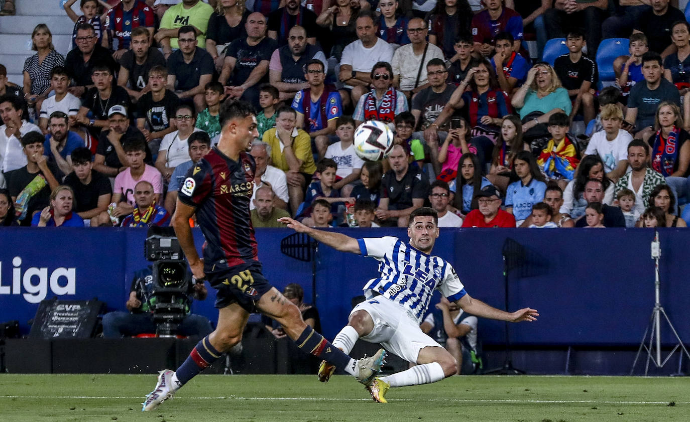 Las mejores fotos del Levante - Alavés