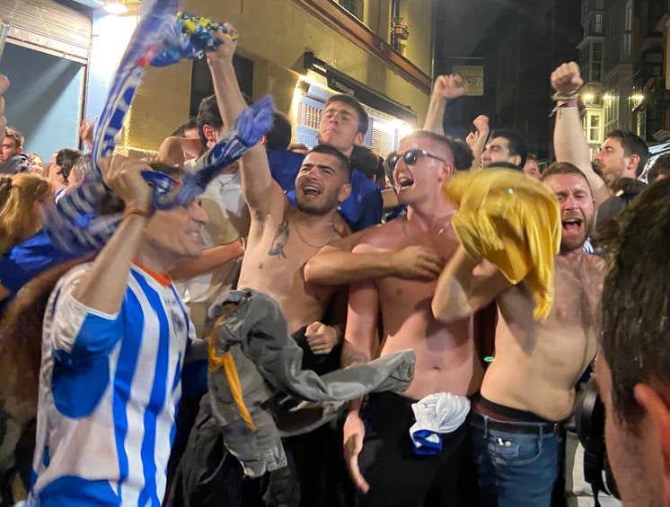 Las mejores fotos de la celebración del ascenso del Alavés en Vitoria