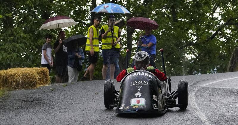 Las imágenes de los valientes y sus goitiberas en Zaldibar