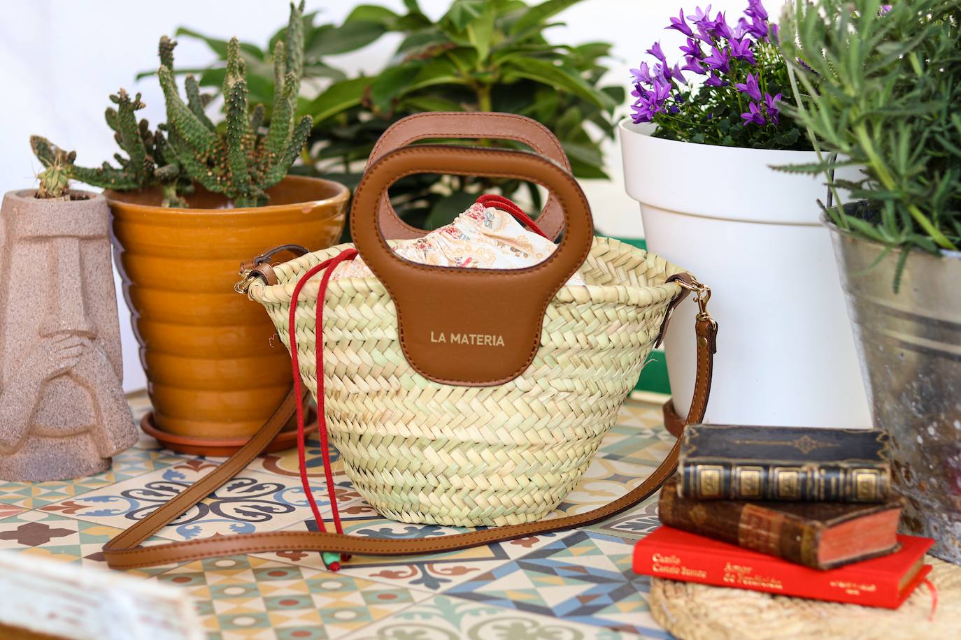 Los bolsos de piel de cactus creados por una madre e hija vizcaínas que llegan a EE UU