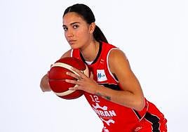 El Araski ficha a la alero Laura Aliaga