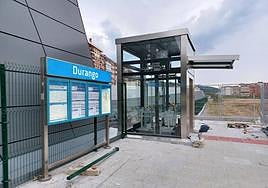 Acceso al nuevo ascensor de la estación de tren de Durango