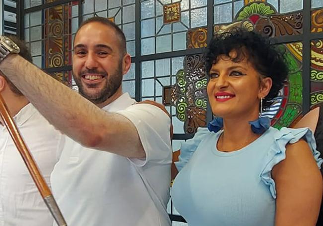 Nadia Nemeh Shomaly con Asier Larrauri, el sábado horas antes de su dimisión.