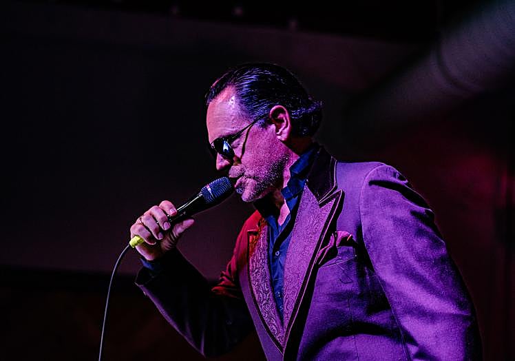 Imagen principal - De arriba a abajo, Kurt Elling, de Chicago, Dave Holland, de Inglaterra, y Jazzmeia Horn, de Dallas.