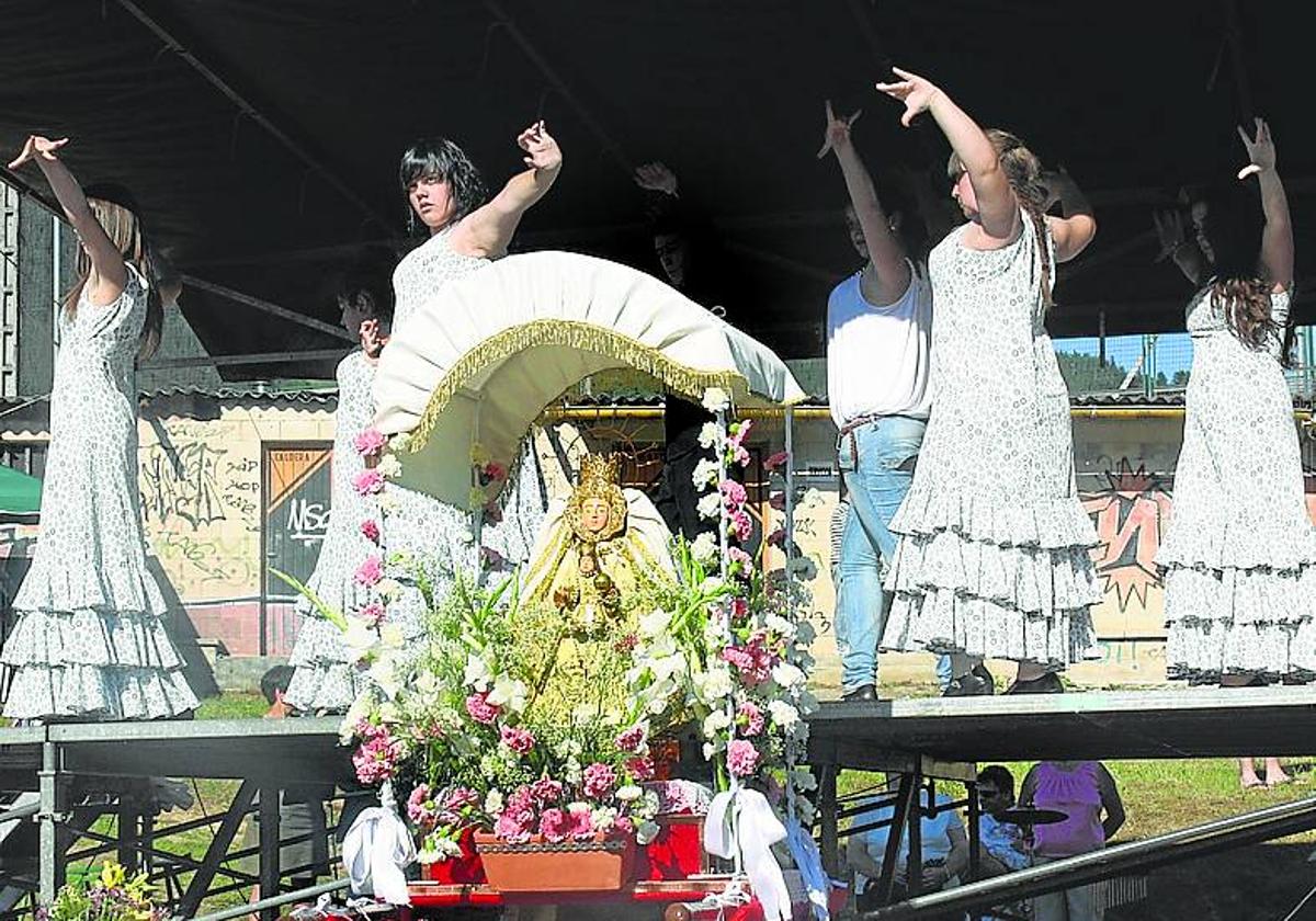 La Virgen saldrá mañana del Centro Andaluz hacia Betiondo.