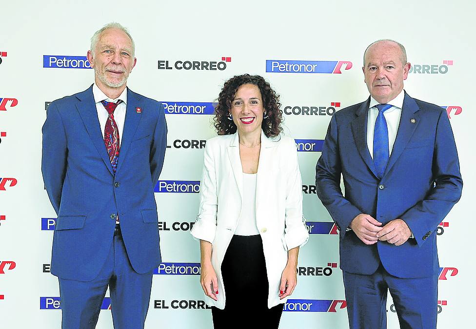 Marcus Schaub, Nora Abete y Ricardo Barkala. 