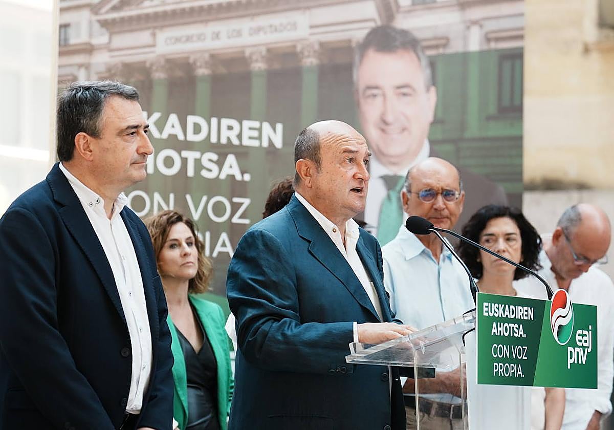 Ortuzar, en la presentación del lema de campaña.