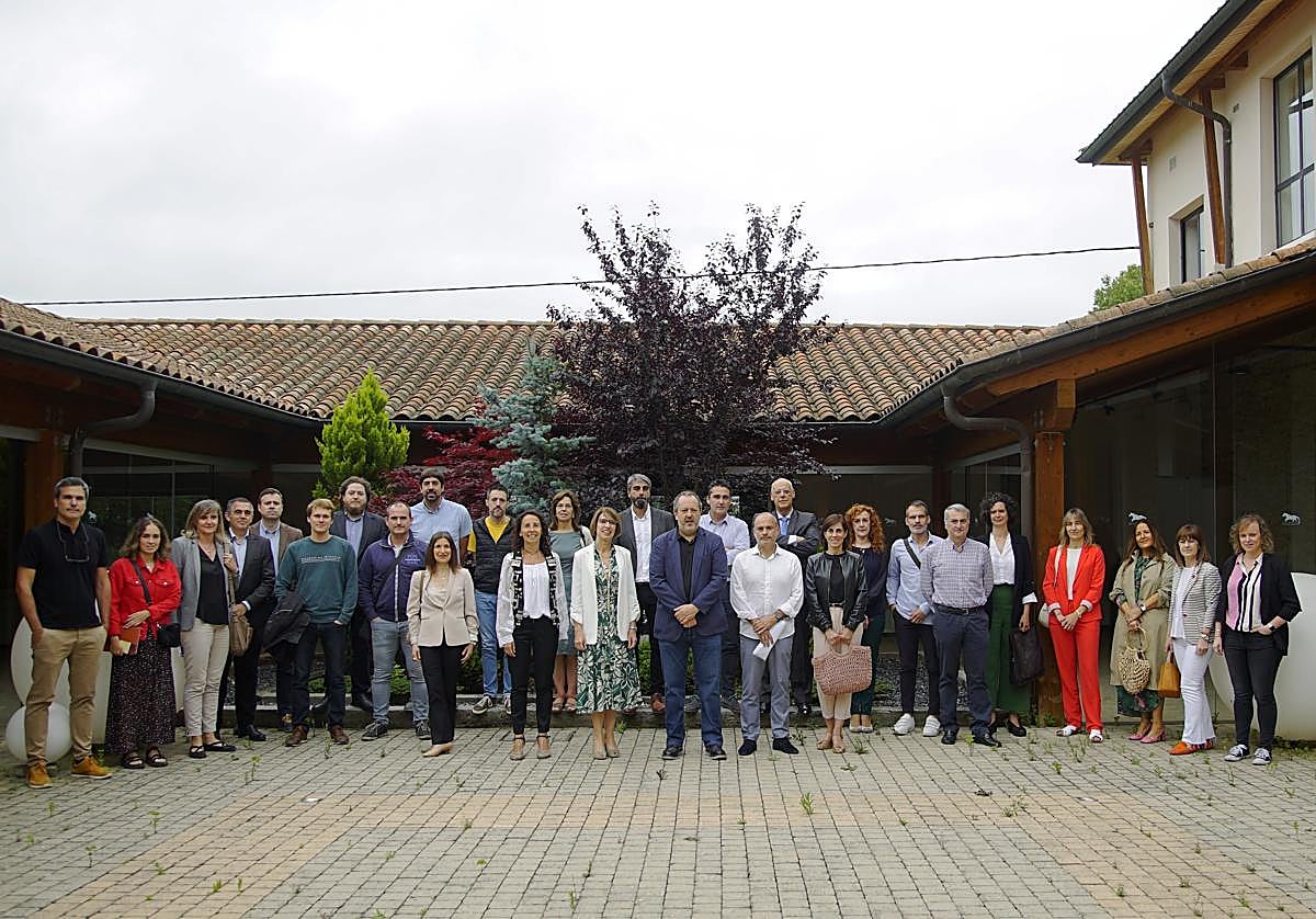 Foto de familia de los galardonados.