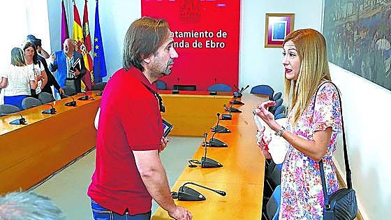 El Ayuntamiento estudiará hoy si es legal apartar al jefe de Policía Local