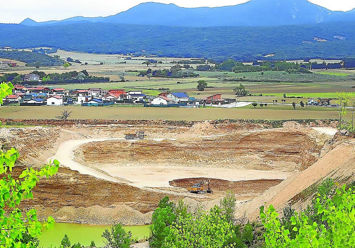 La zona cuenta desde hace muchos años con una planta de extracción de aridos.