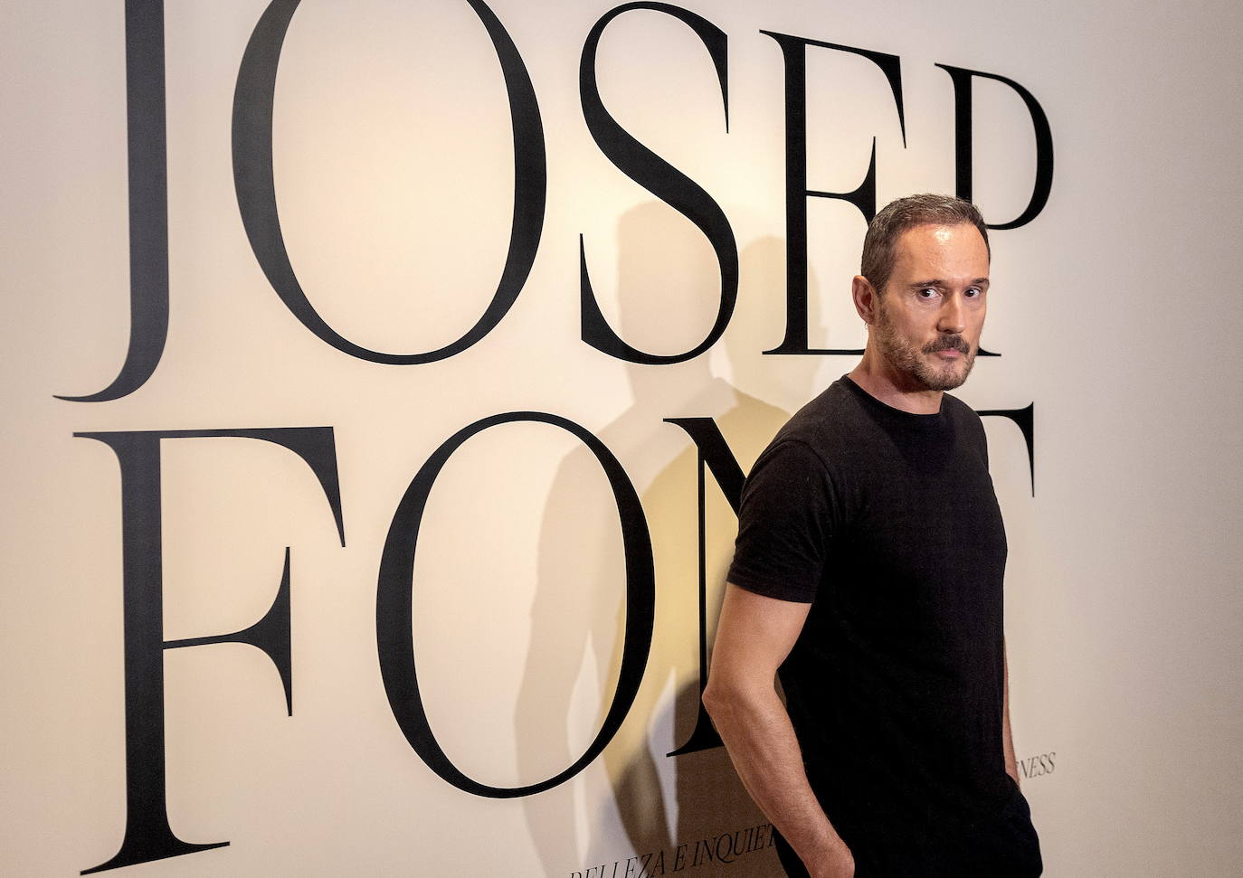 El Museo Balenciaga expone la primera antología del diseñador Josep Font