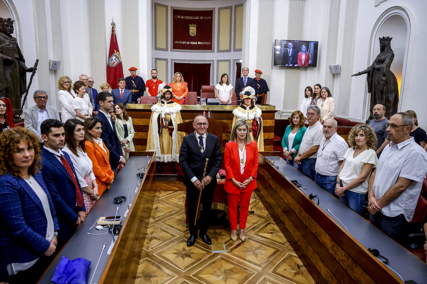 Las Juntas Generales de Álava celebran el pleno de investidura del jeltzale Ramiro González