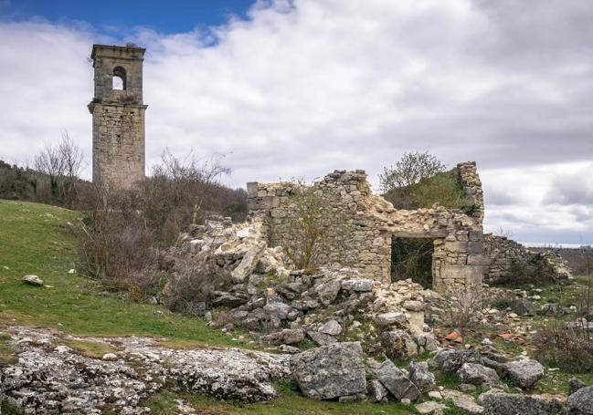 Ruinas de Ochate, el pueblo famoso por su relación con los extraterrestes y el más allá.