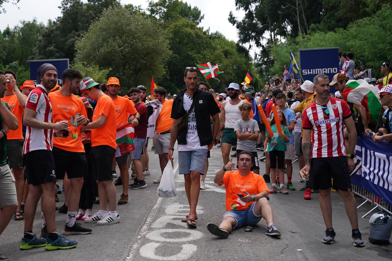 Fiesta en la subida al Pike Bidea