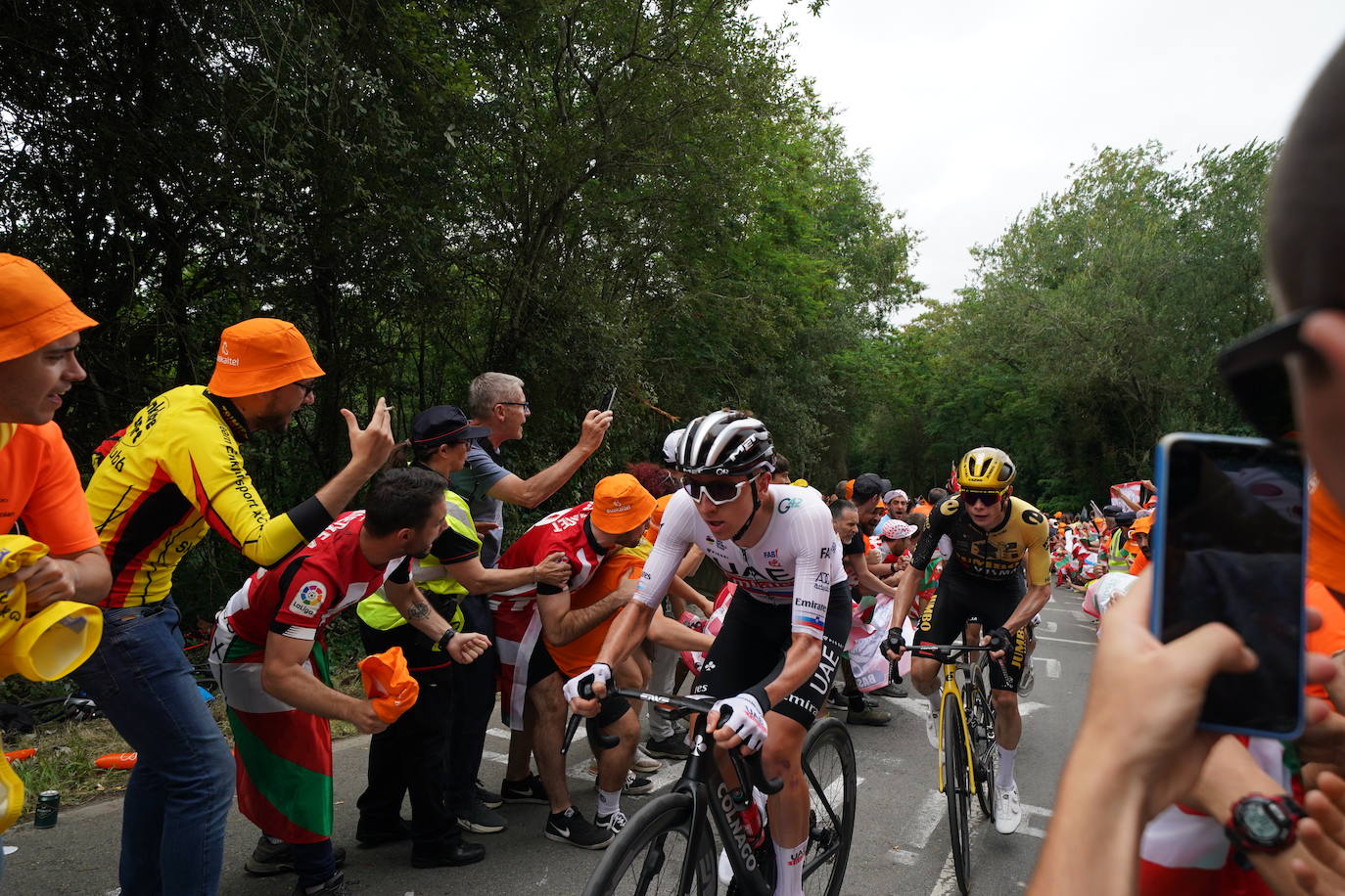 Fiesta en la subida al Pike Bidea