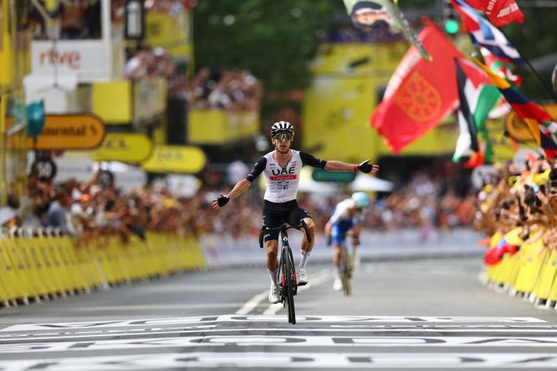 Adam Yates ha ganado la batalla a su hermano gemelo en Bilbao