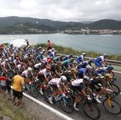 El éxito de público y un final precioso sellan un estreno redondo del Tour en Bizkaia