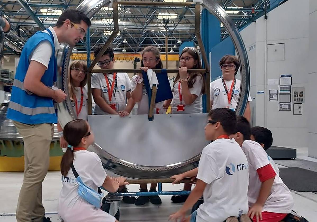 Diversión para los más pequeños en un campus de programación