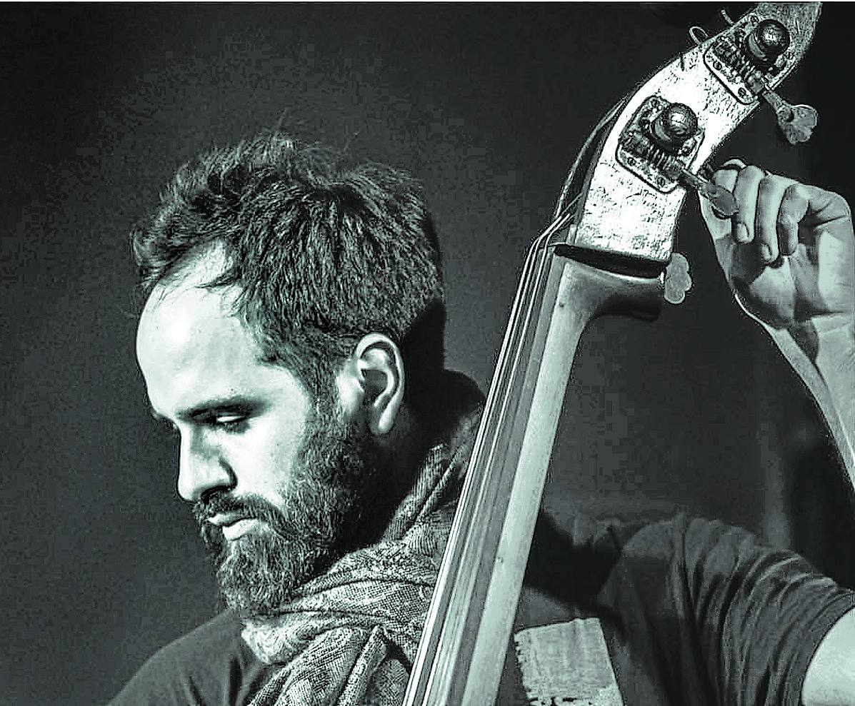 Fortià regresa a Vitoria con su trabajo 'Libérica' bajo el brazo.