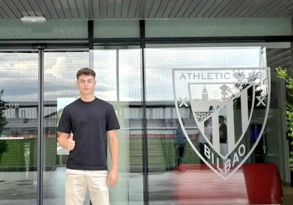 El Athletic ficha a un central de 19 años procedente de Osasuna