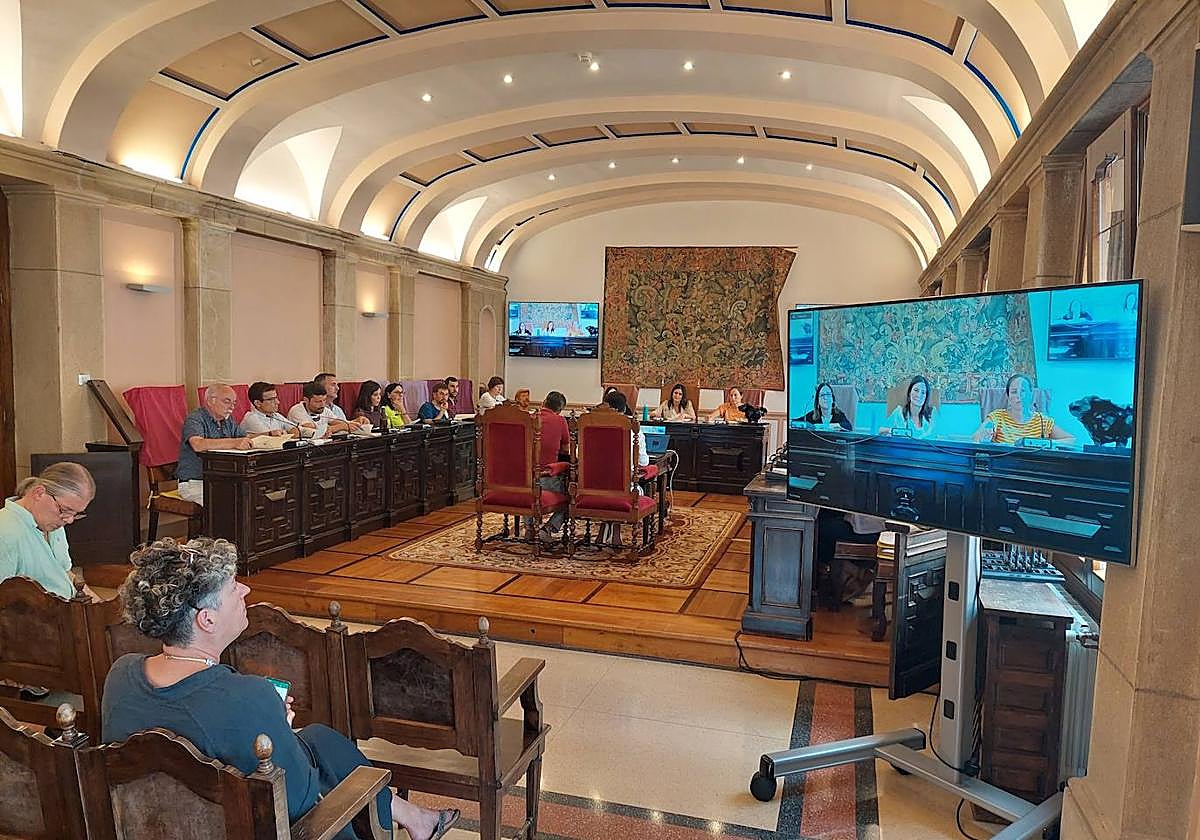 Imagen del pleno extraordinario que se celebró ayer en el Ayuntamiento de Durango