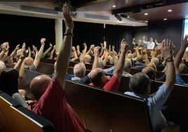 La asamblea aprobó todos los puntos del orden del día.