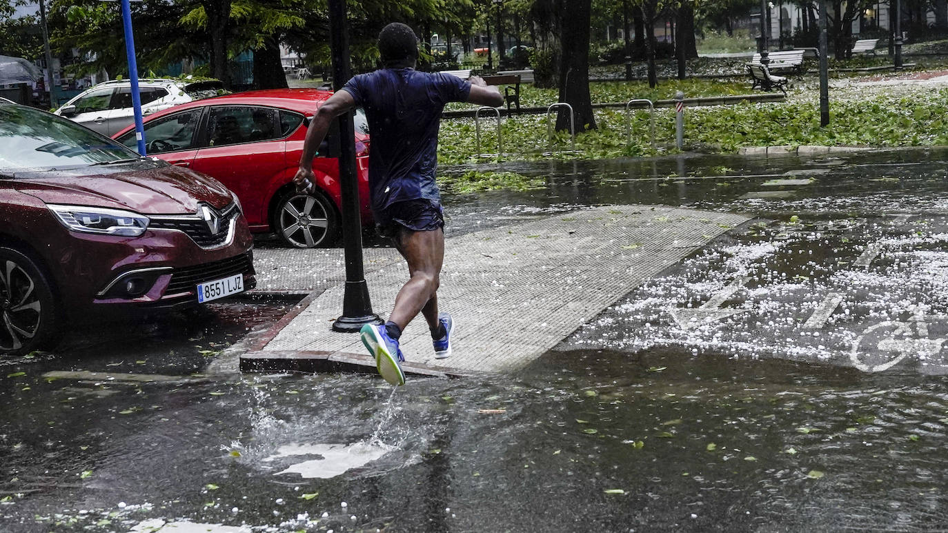 Las fotografías de la granizada de Vitoria