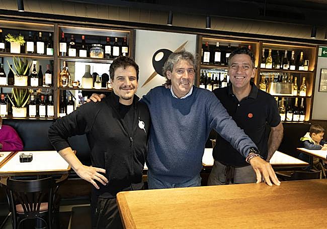 El equipo de Antonio Boulevard,