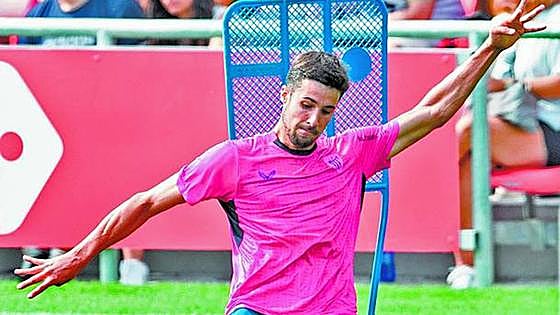 Javier Martón, un nuevo intento del Athletic por descubrir a un '9'