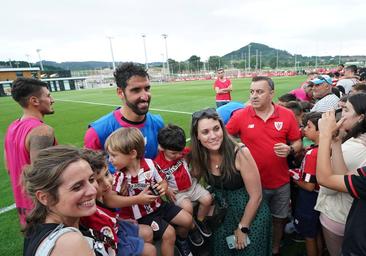 Raúl García: «Me hubiera gustado haber tenido más conversaciones con el club»