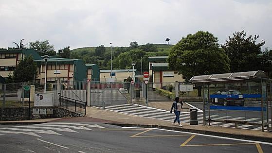 Llodio invertirá medio millón en renovar los centros escolares este verano