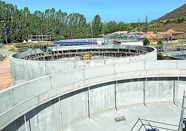 Los decantadores primarios añadirán una fase más al proceso de depuración de los residuos.