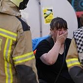 «Hemos visto a dos niños quemados y a su padre con la espalda herida»