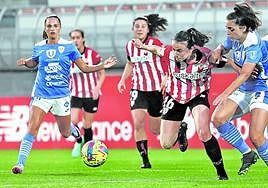 Ane Azkona, con contrato hasta 2026, es uno de los pilares del Athletic femenino.