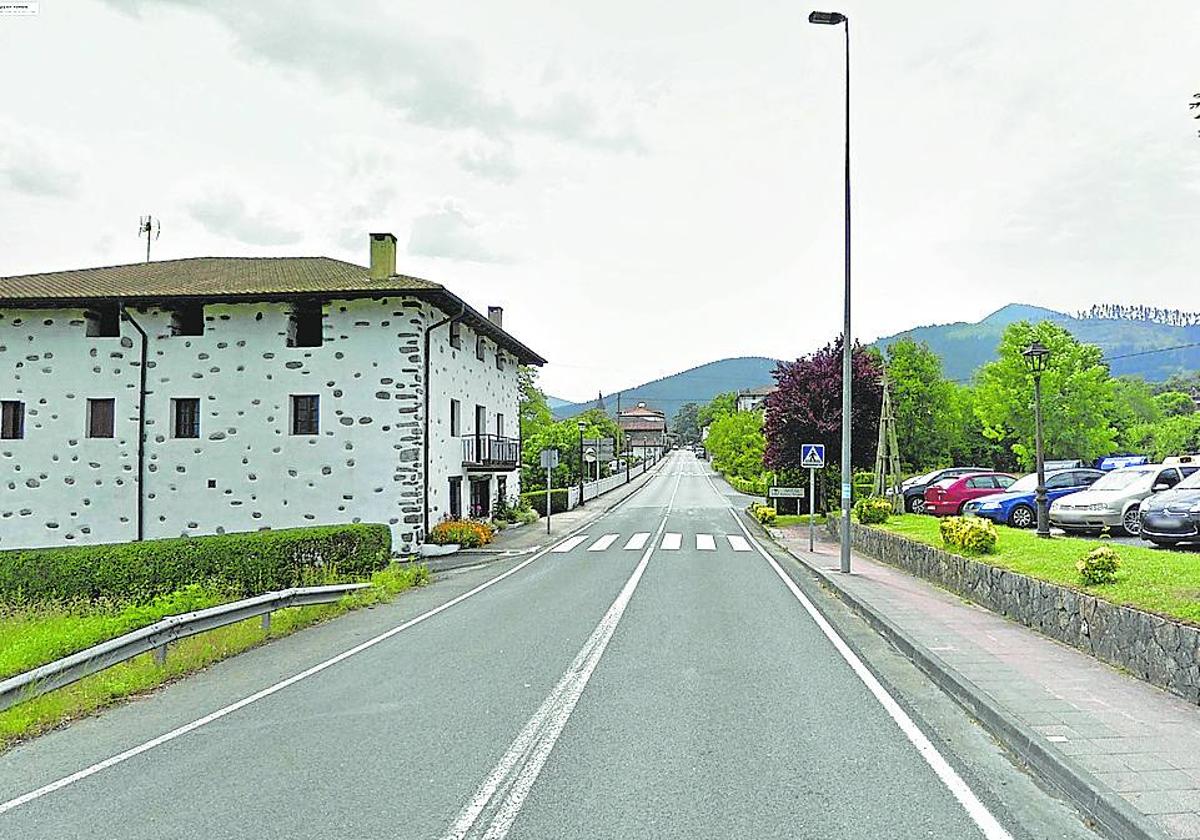 Entramos en Artea, nos acercamos a completar 3 kilómetros de la ruta.