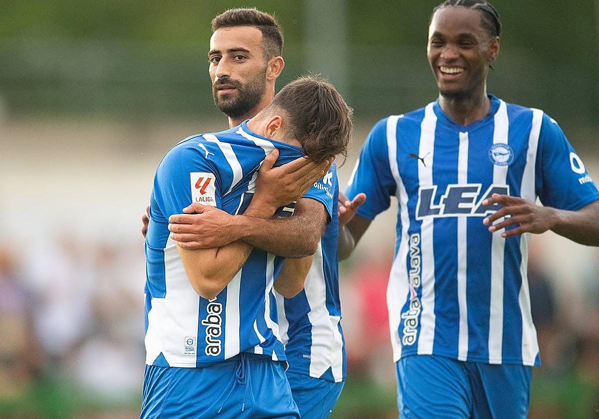 Momento de la celebración en el que Egoitz no pudo evitar la emoción.