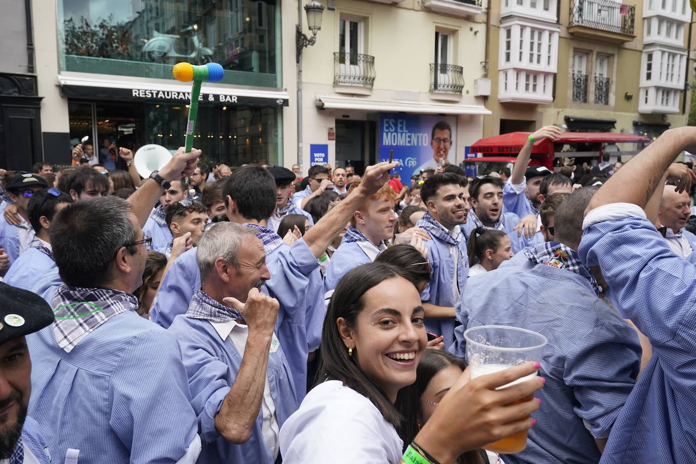 Vitoria se entrega a su fiesta más querida