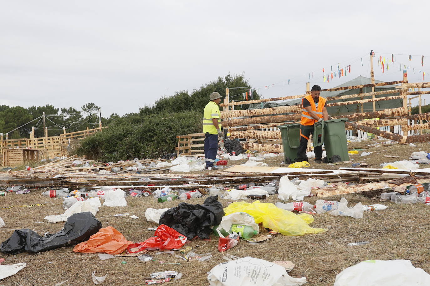 Las imágenes que deja el día después de Paellas