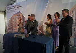 Colocación de la primera piedra para la futura facultad de medicina de Basurto.