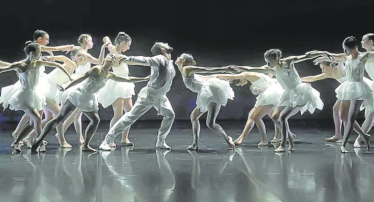 'El lago de los cisnes' con el ballet Preljocaj.