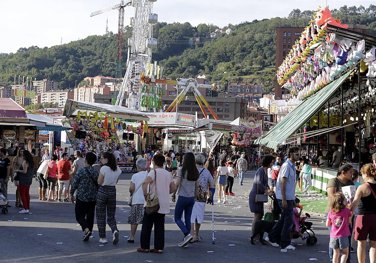 Las barracas vuelven al Parque Etxebarria: 73 atracciones y precios más caros