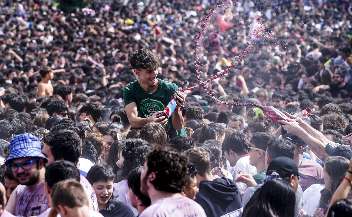 Las mejores fotos del Chupinazo y la Bajada de Celedón